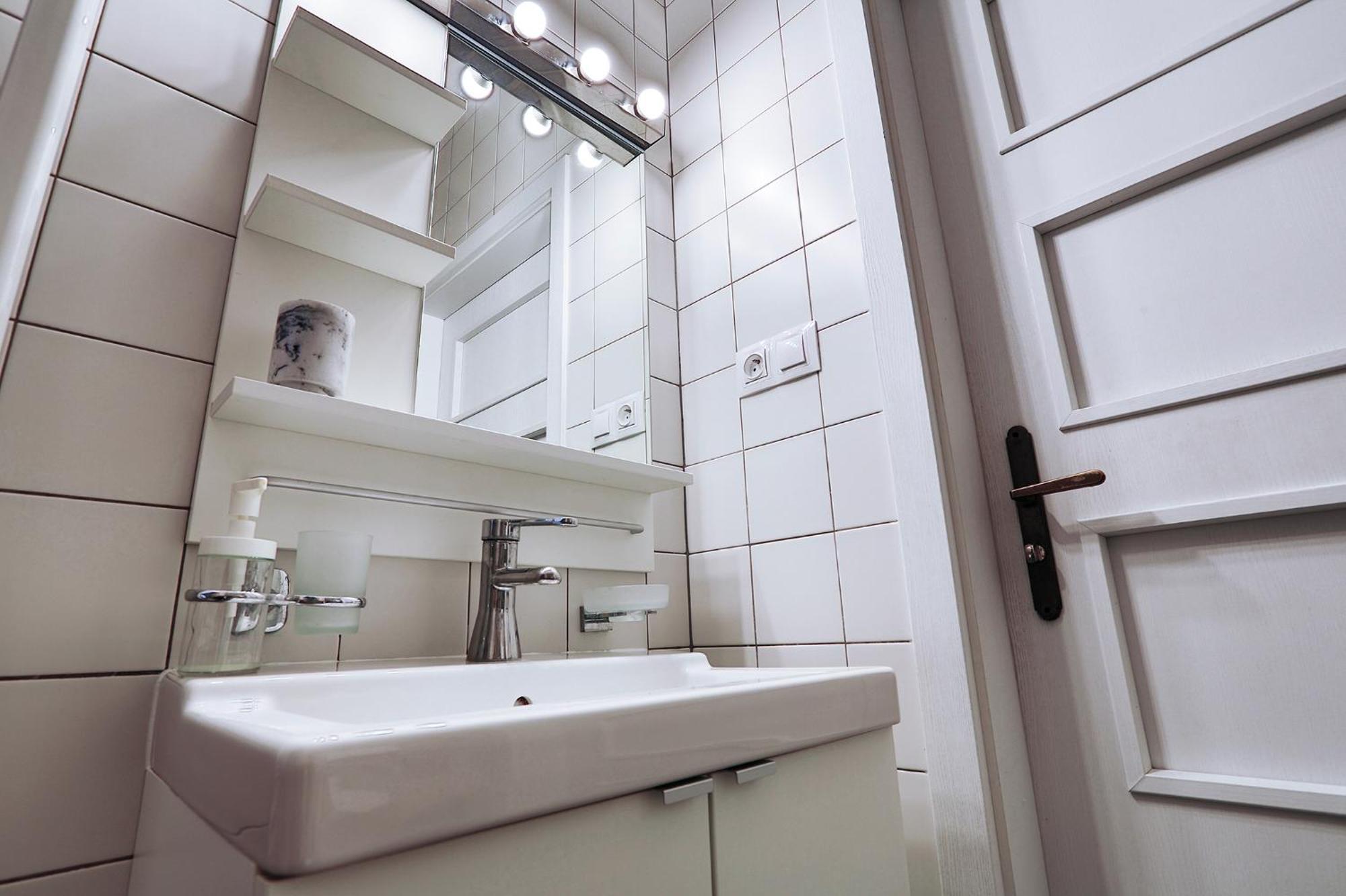 Two-Bedroom Haven In The Old Town Prag Exterior foto