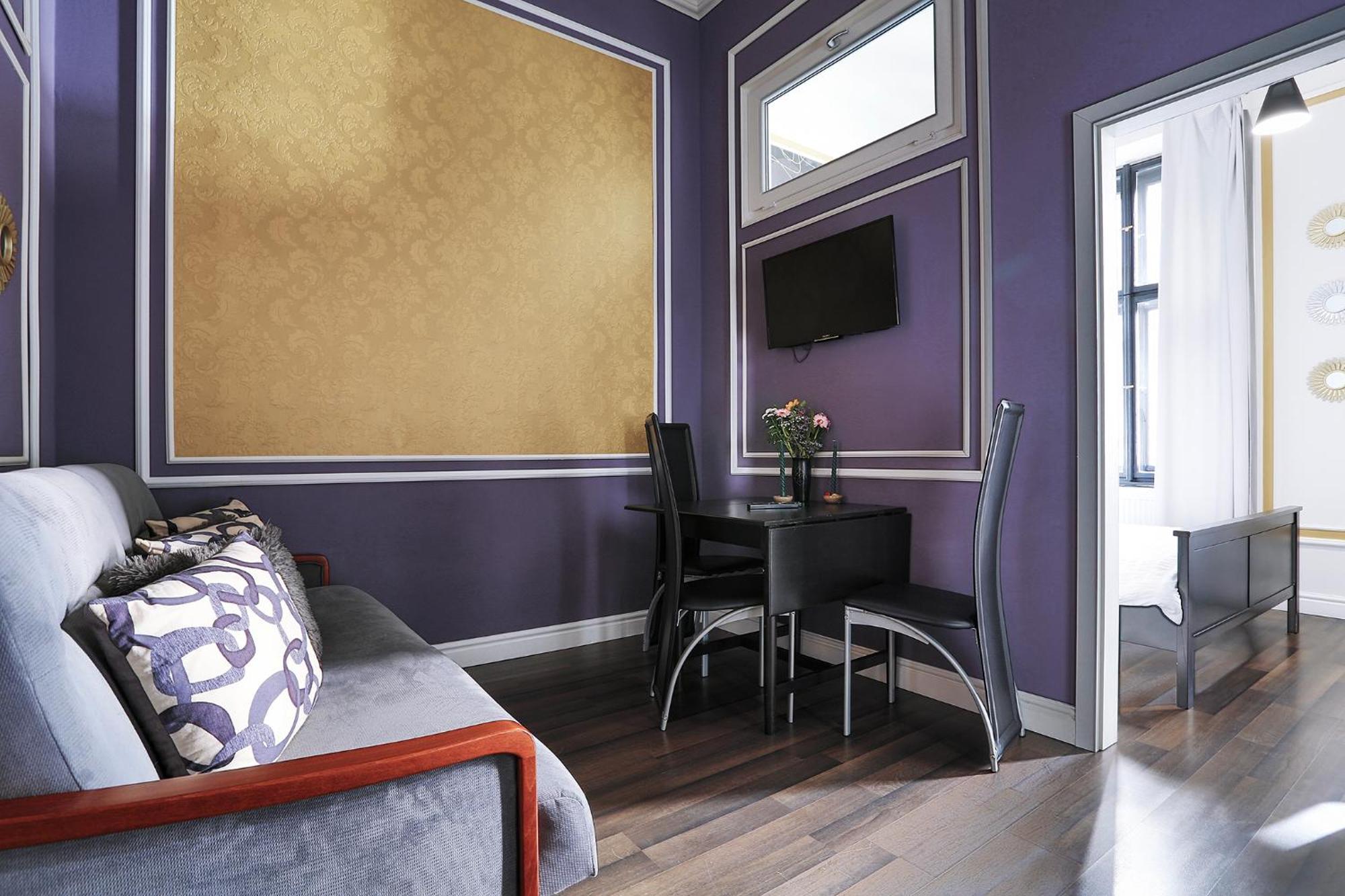 Two-Bedroom Haven In The Old Town Prag Exterior foto