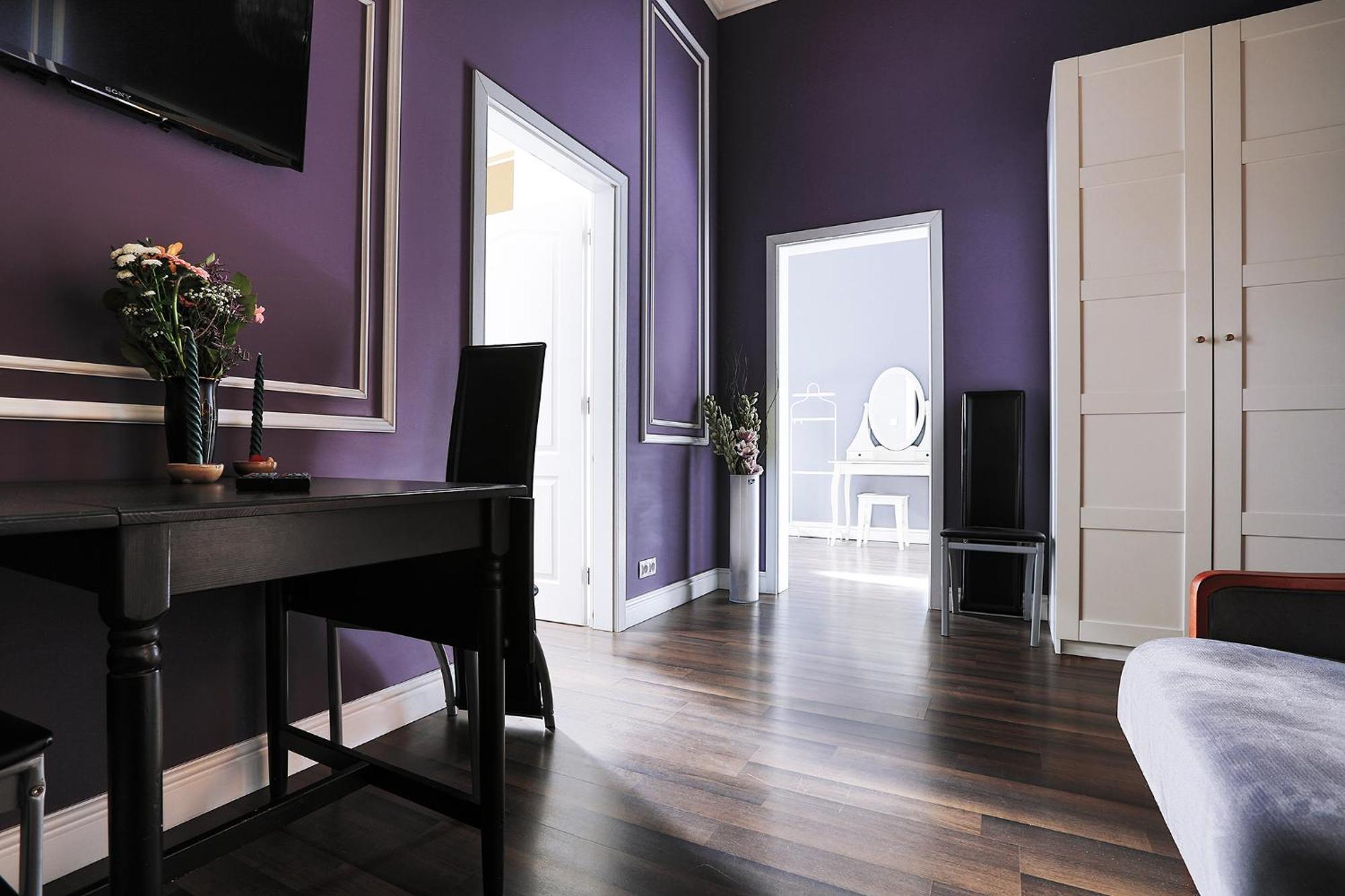 Two-Bedroom Haven In The Old Town Prag Exterior foto